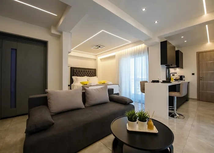 Nikki'S Skylight Suite With Private Swimming Pool